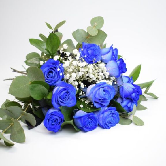 Ramo de rosas azules